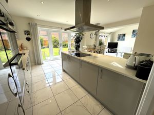 Open Plan Living - click for photo gallery